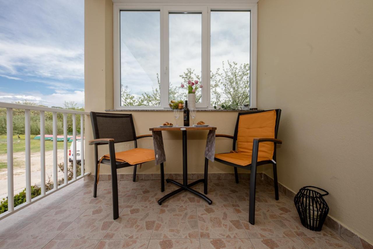 Apartmani Ana & Milo Lopar Extérieur photo