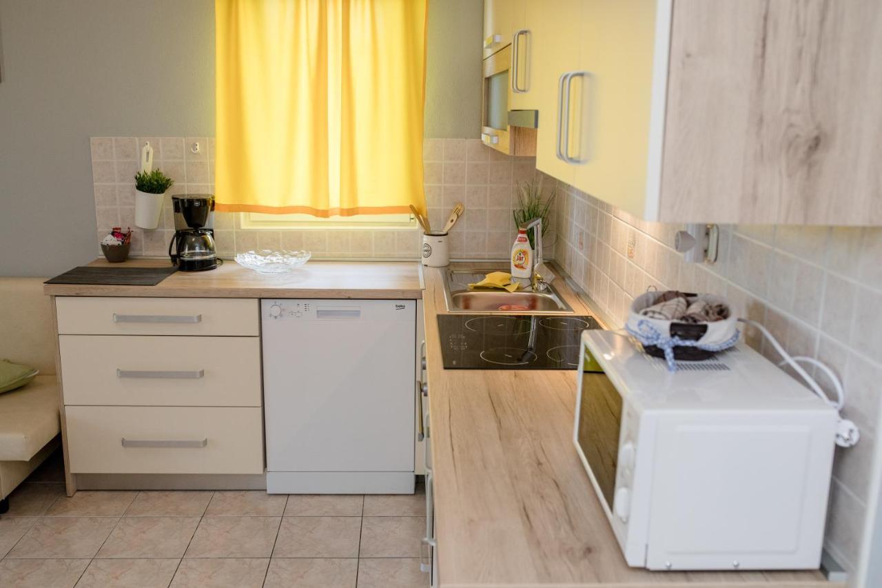 Apartmani Ana & Milo Lopar Extérieur photo