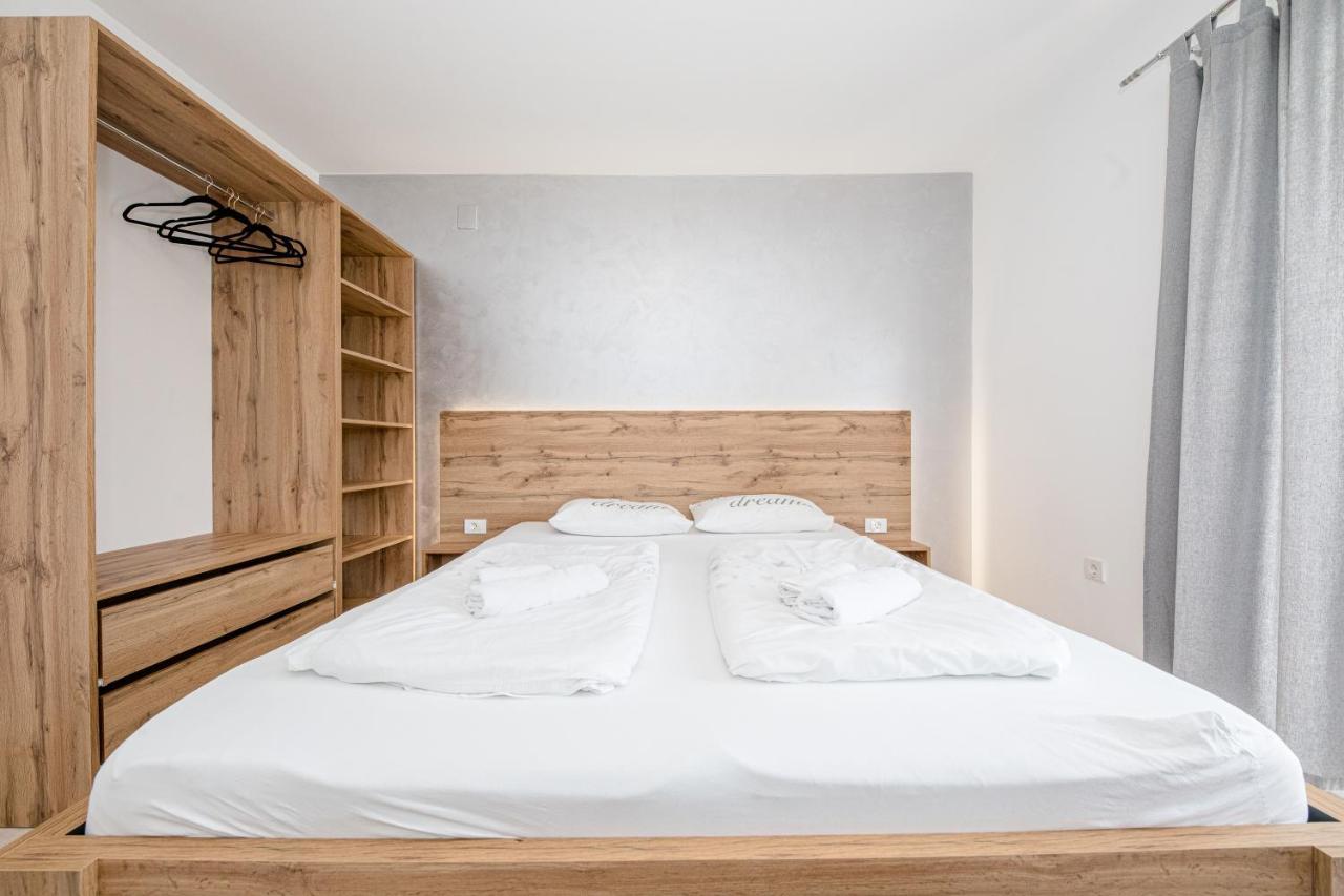 Apartmani Ana & Milo Lopar Extérieur photo