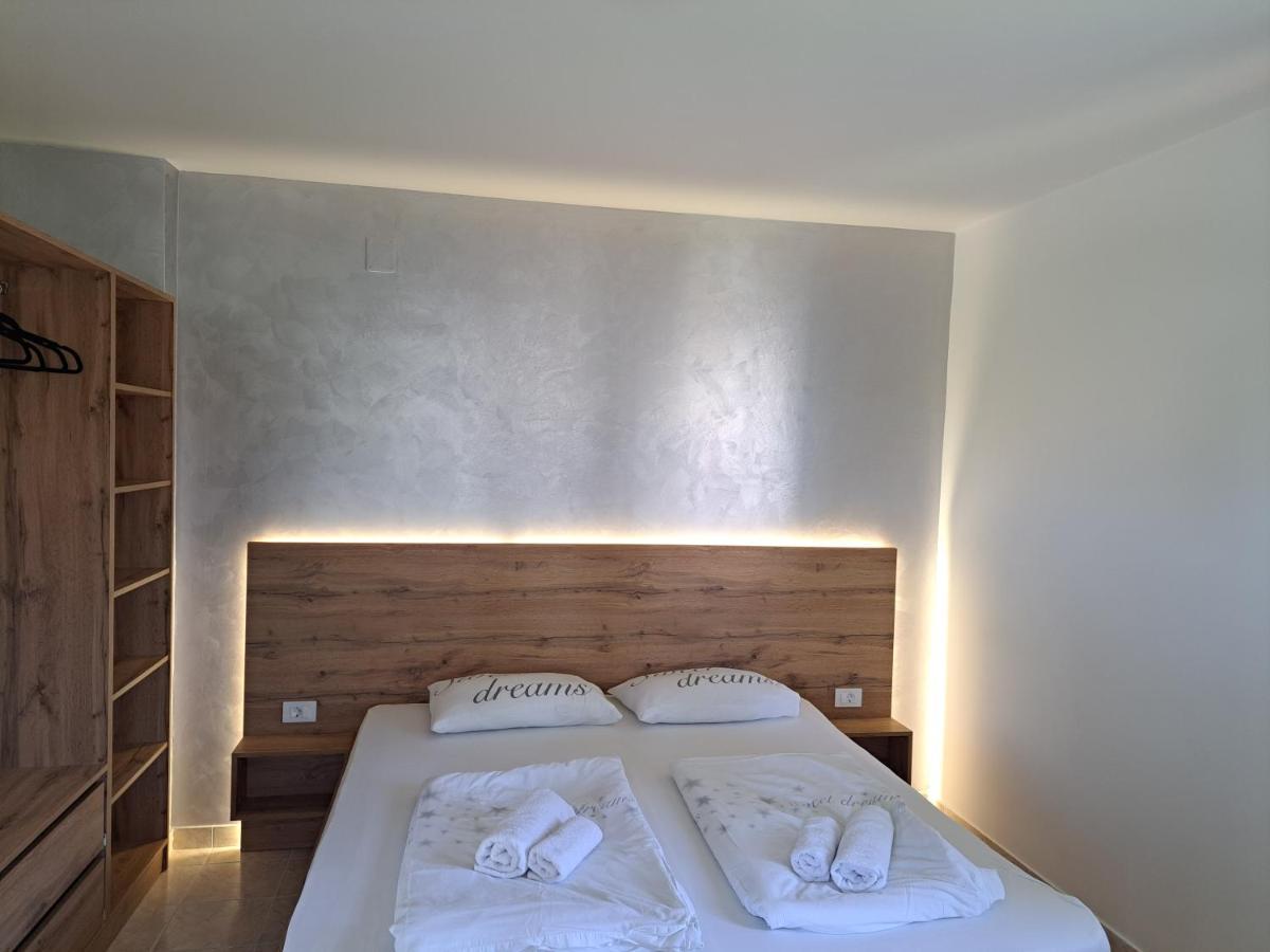 Apartmani Ana & Milo Lopar Extérieur photo