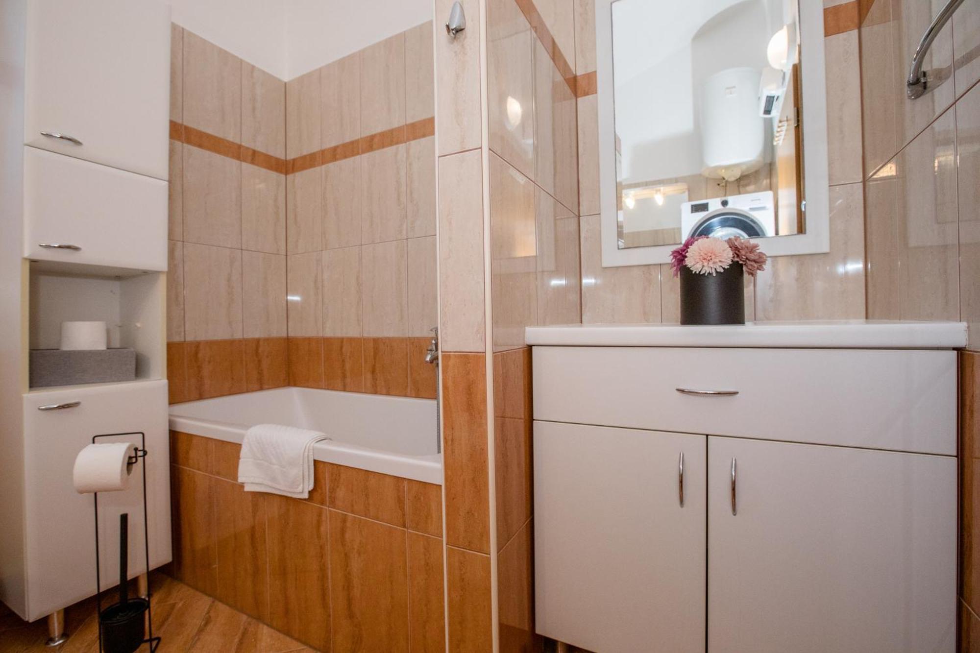 Apartmani Ana & Milo Lopar Chambre photo